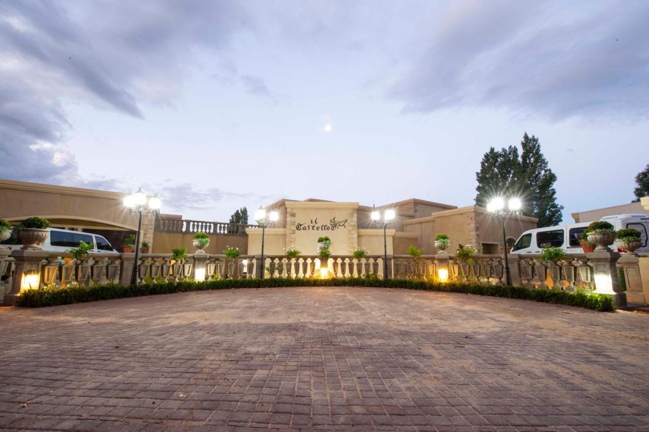 Il Castello Hotel Clarens Exterior photo