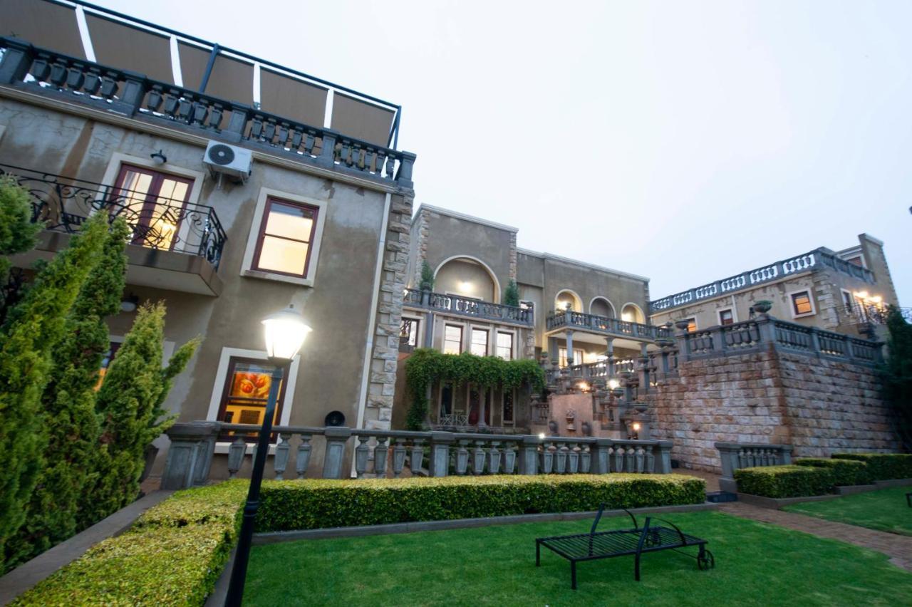Il Castello Hotel Clarens Exterior photo